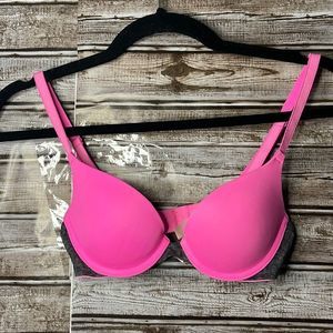 Victoria’s Secret Wear Everywhere Push Up Bra